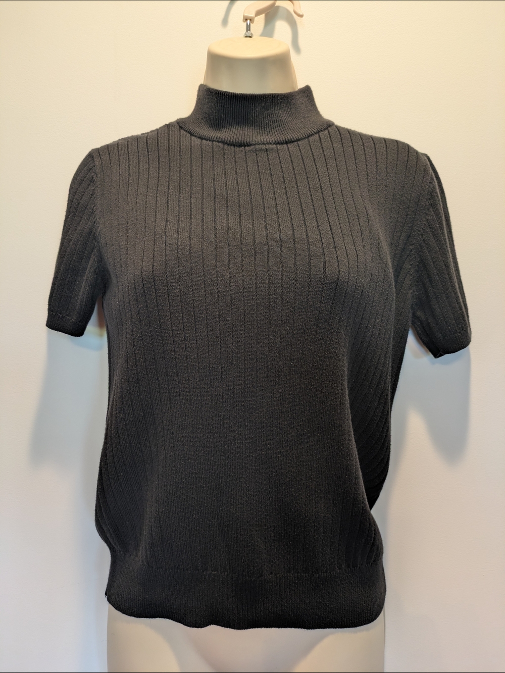 ❤️ 3/$30 croft & barrow Women's Black Short Sleeve Mock Neck Sweater Size Medium